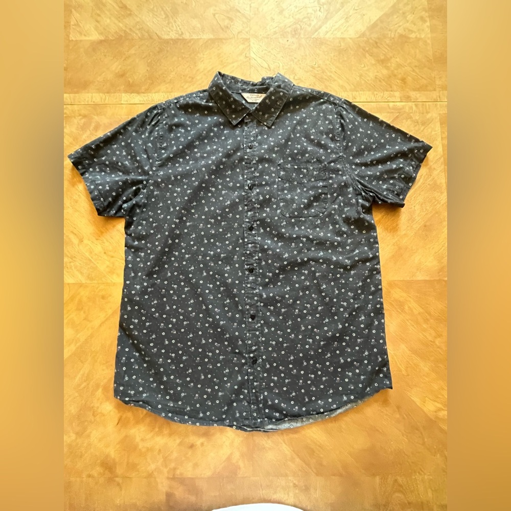 Vintage Remastered by Cotton On Floral Button-Up Shirt – XL